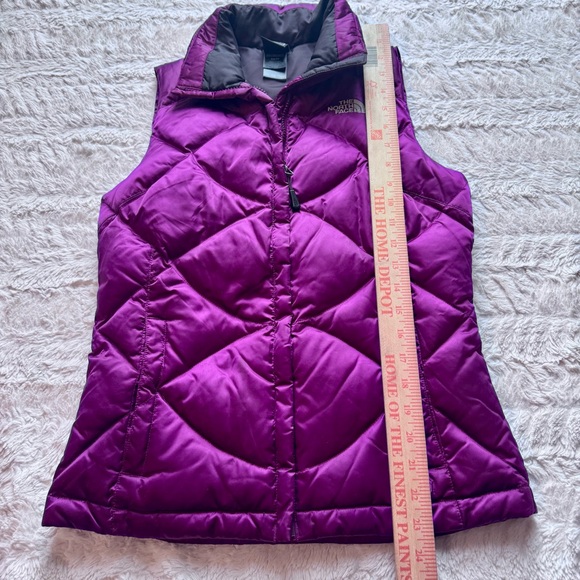 The North Face Women's Vibrant Purple Puffer Vest - Picture 3 of 5